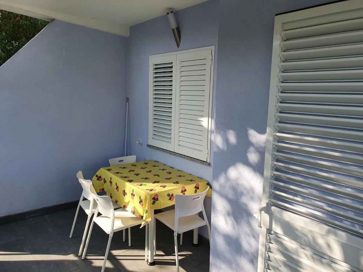 Apartments Jerine Tribunj  Luaran gambar