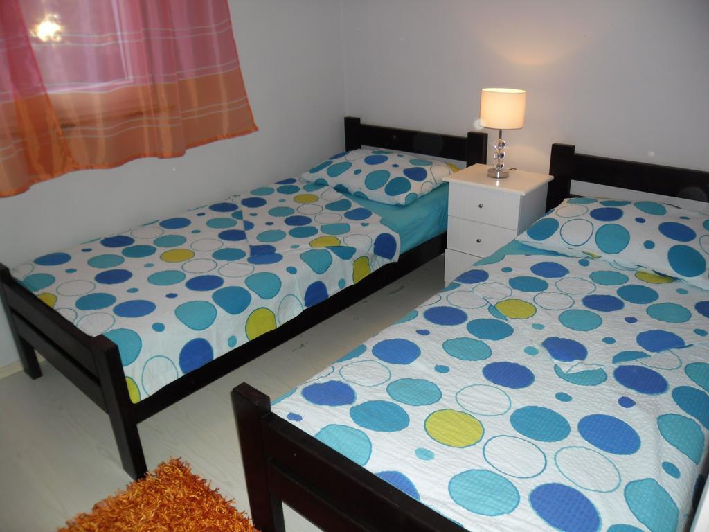 Apartments Jerine Tribunj  Bilik gambar