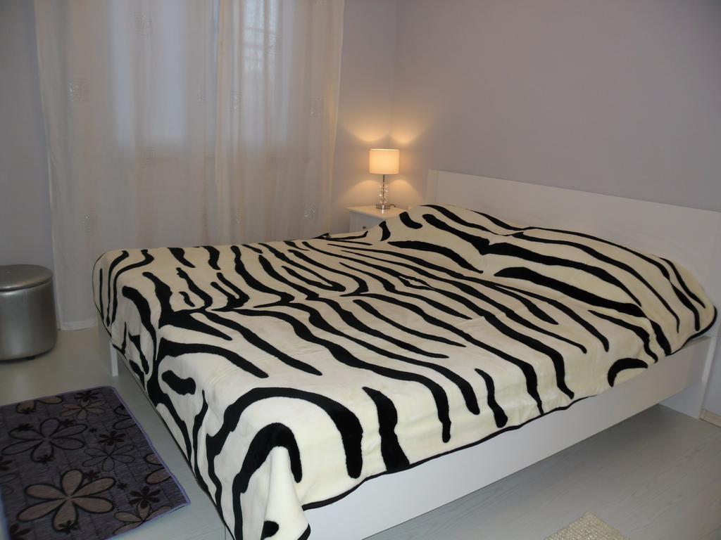 Apartments Jerine Tribunj  Bilik gambar