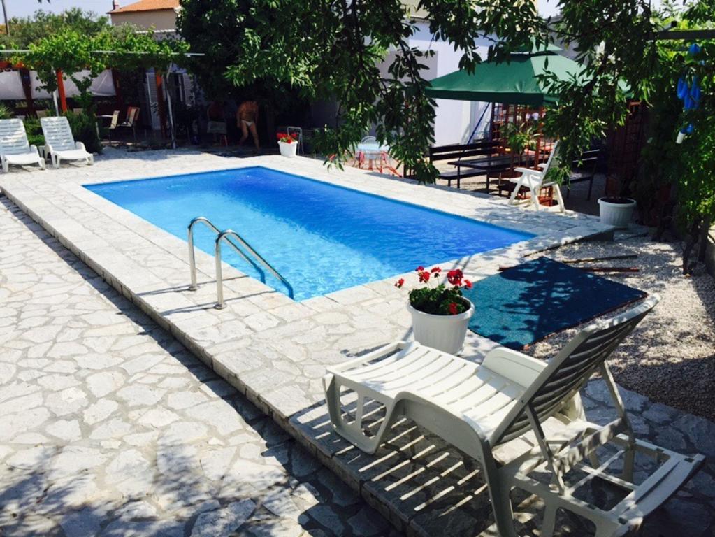 Apartments Jerine Tribunj  Bilik gambar