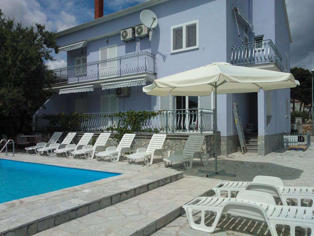 Apartments Jerine Tribunj  Luaran gambar